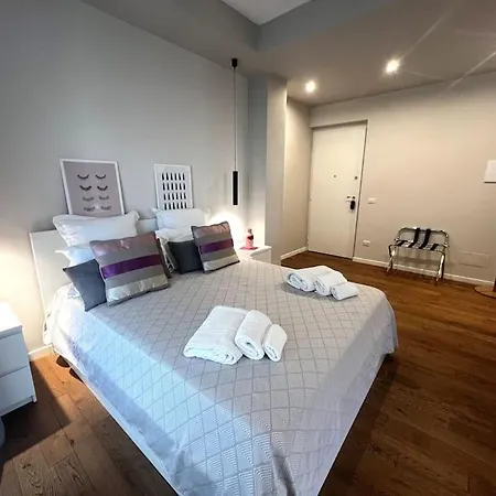 Sweet Apartment *